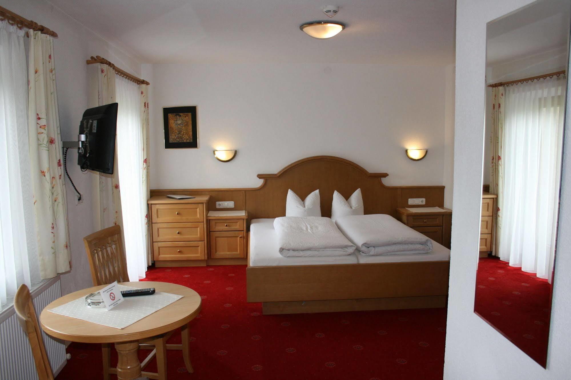 Pension Birkenhof Mayrhofen Luaran gambar
