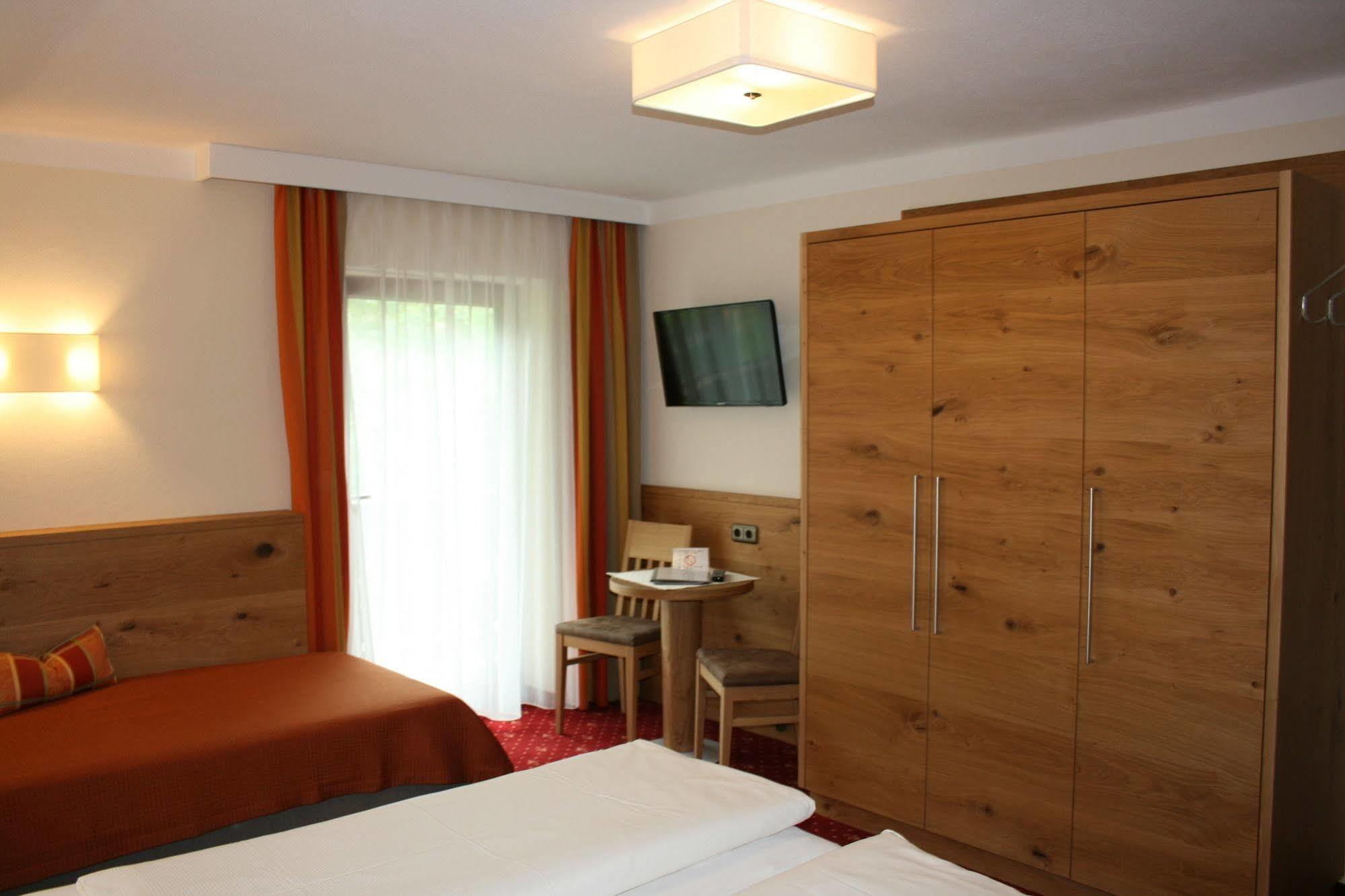 Pension Birkenhof Mayrhofen Luaran gambar
